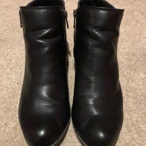 Women’s 9.5 black zip booties